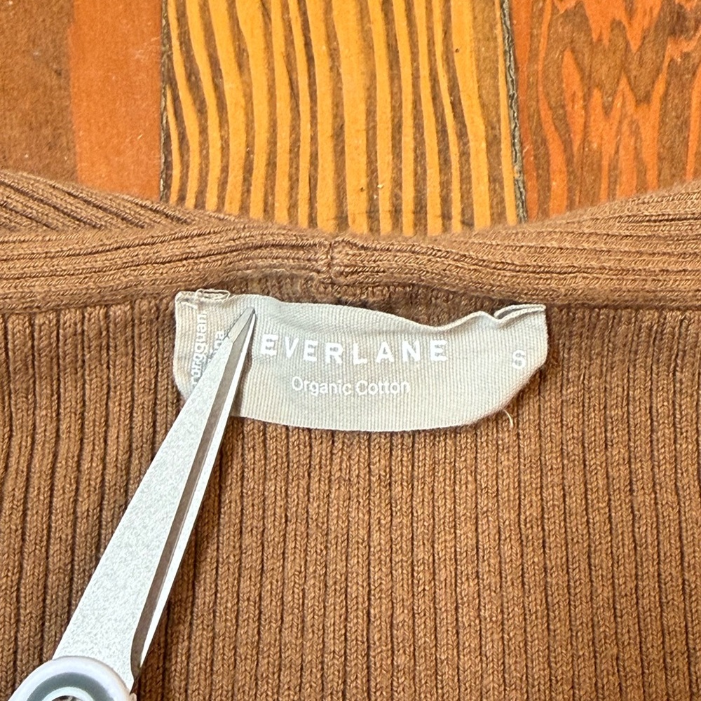 Everlane Ribbed Off-Shoulder Top - Picture 2 of 4
